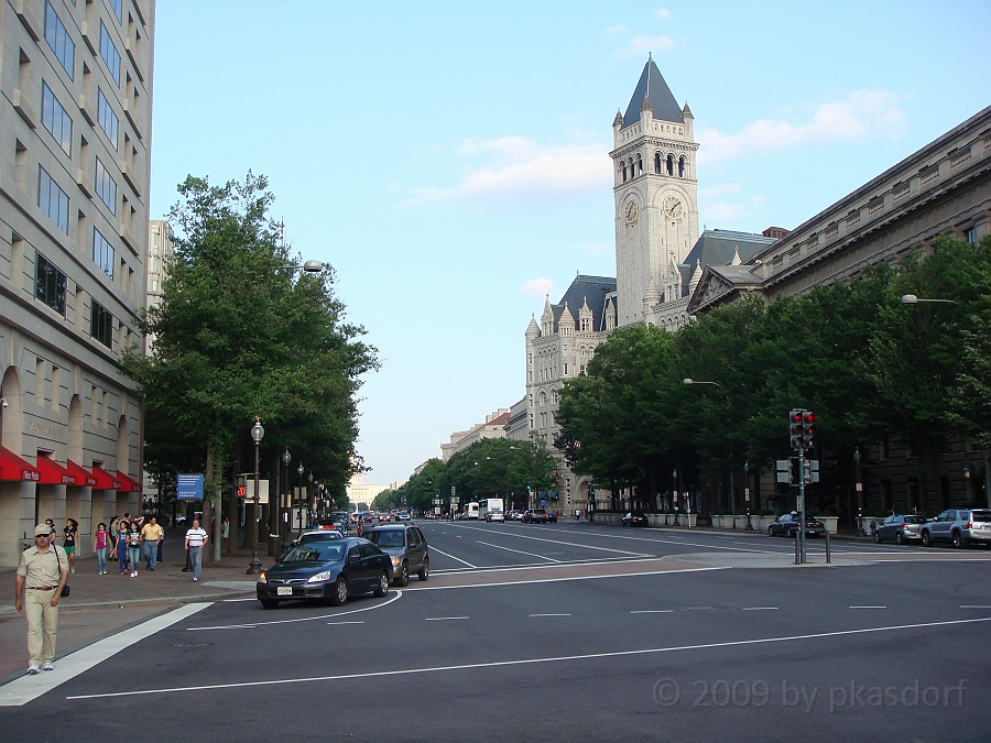 Washington DC [2009 July 03] 156.JPG - Scenes from The Old Post Office Pavilion